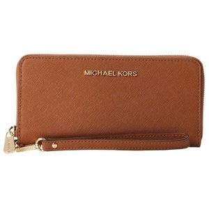 Michael Kors | Jet Set Travel Continental Wallet
